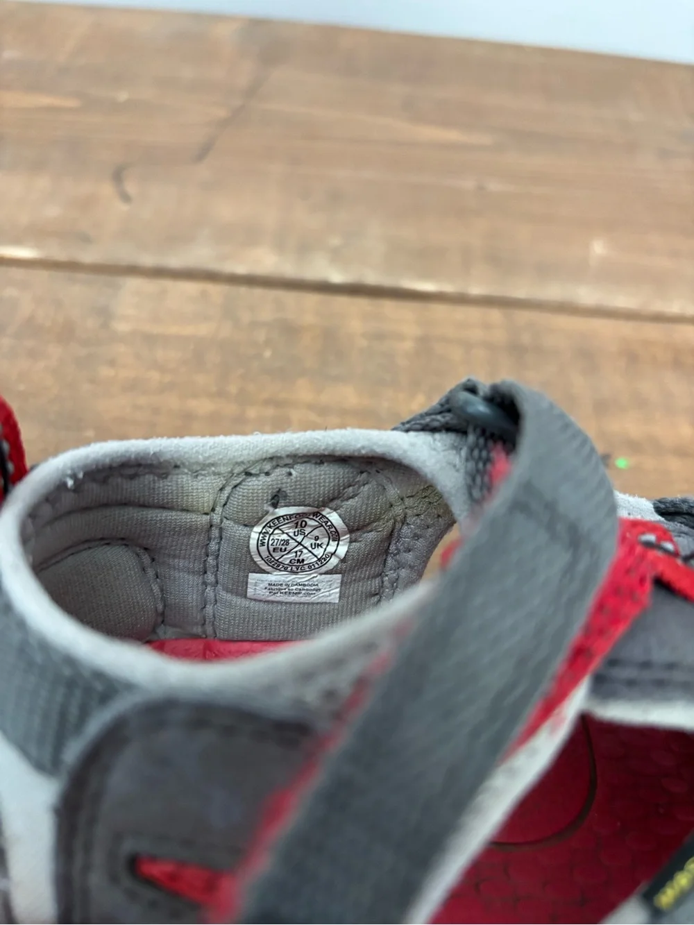Kids Keen Sea Camp Closed-Toe Outdoor Sandals - Gray & Red Size 10